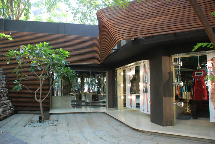 image 14 Monisha Jaising Flagship Store